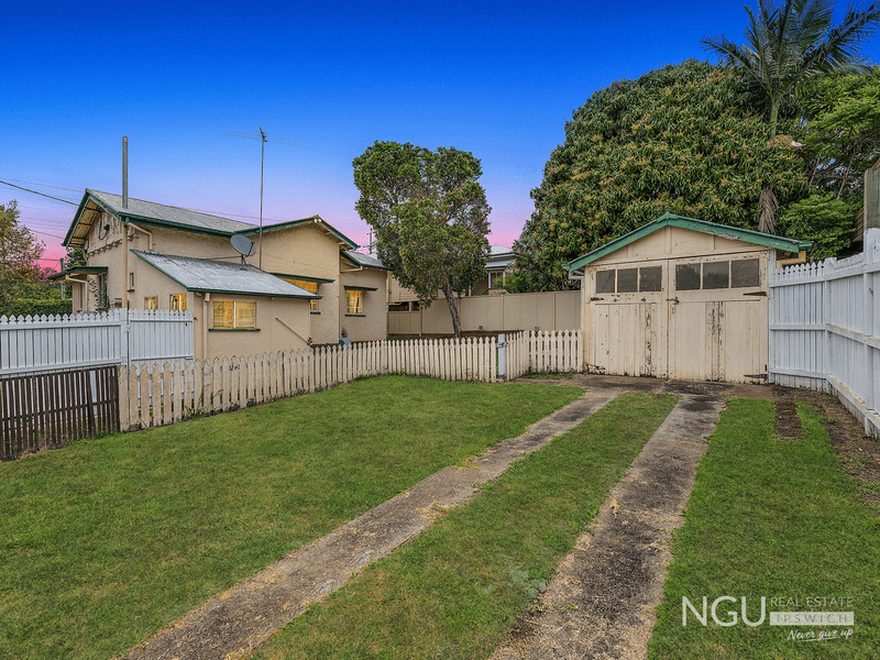 28 Glebe Road, Newtown, QLD 4305