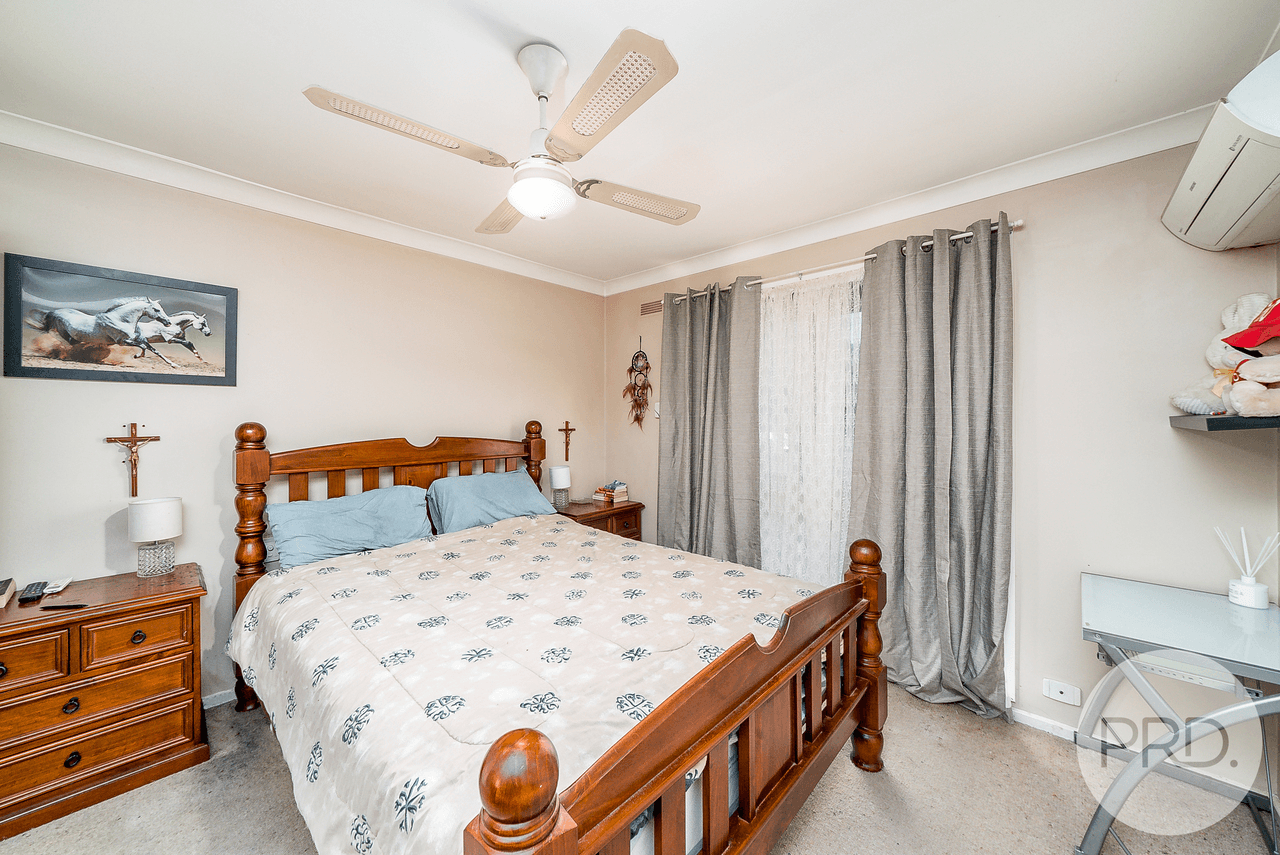 5 Oleander Crescent, LAKE ALBERT, NSW 2650