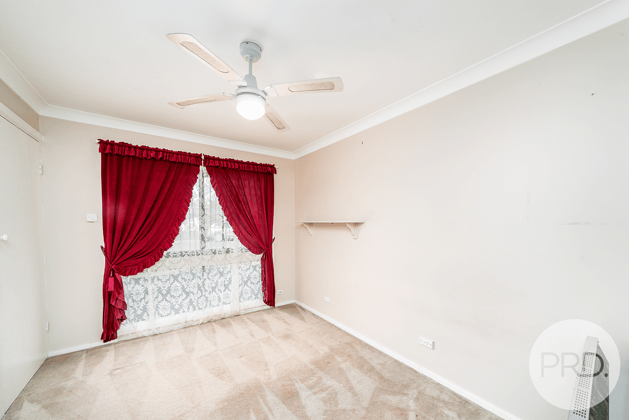 5 Oleander Crescent, LAKE ALBERT, NSW 2650