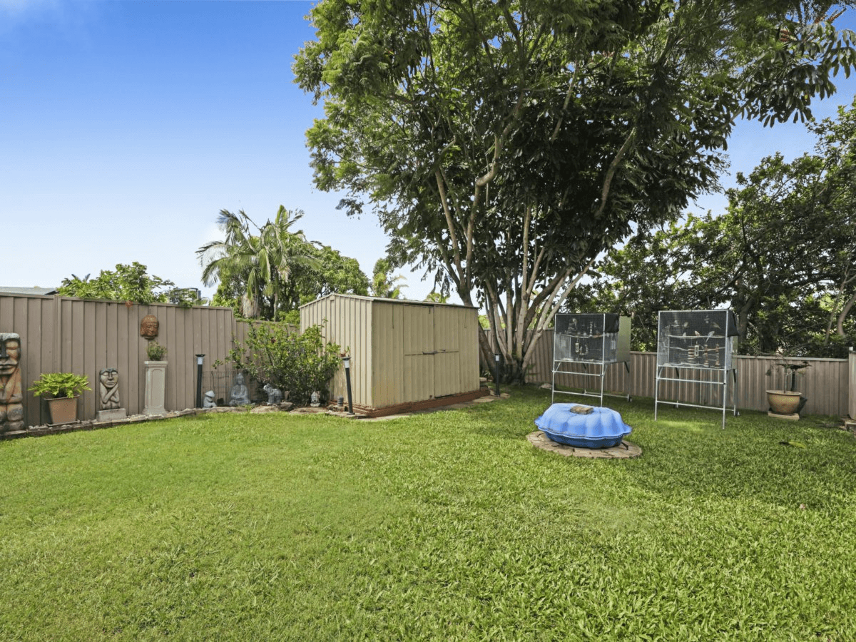 10 Bushtree Court, BURLEIGH WATERS, QLD 4220