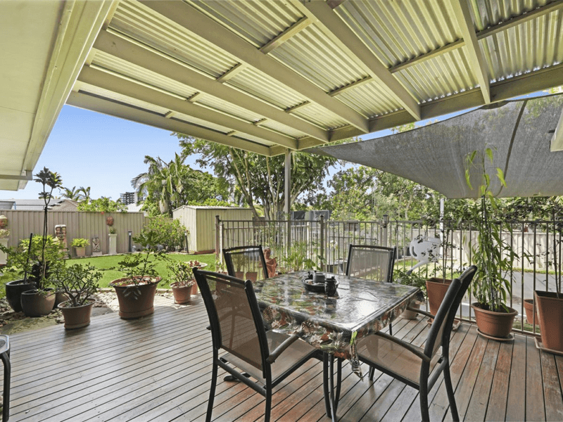 10 Bushtree Court, BURLEIGH WATERS, QLD 4220