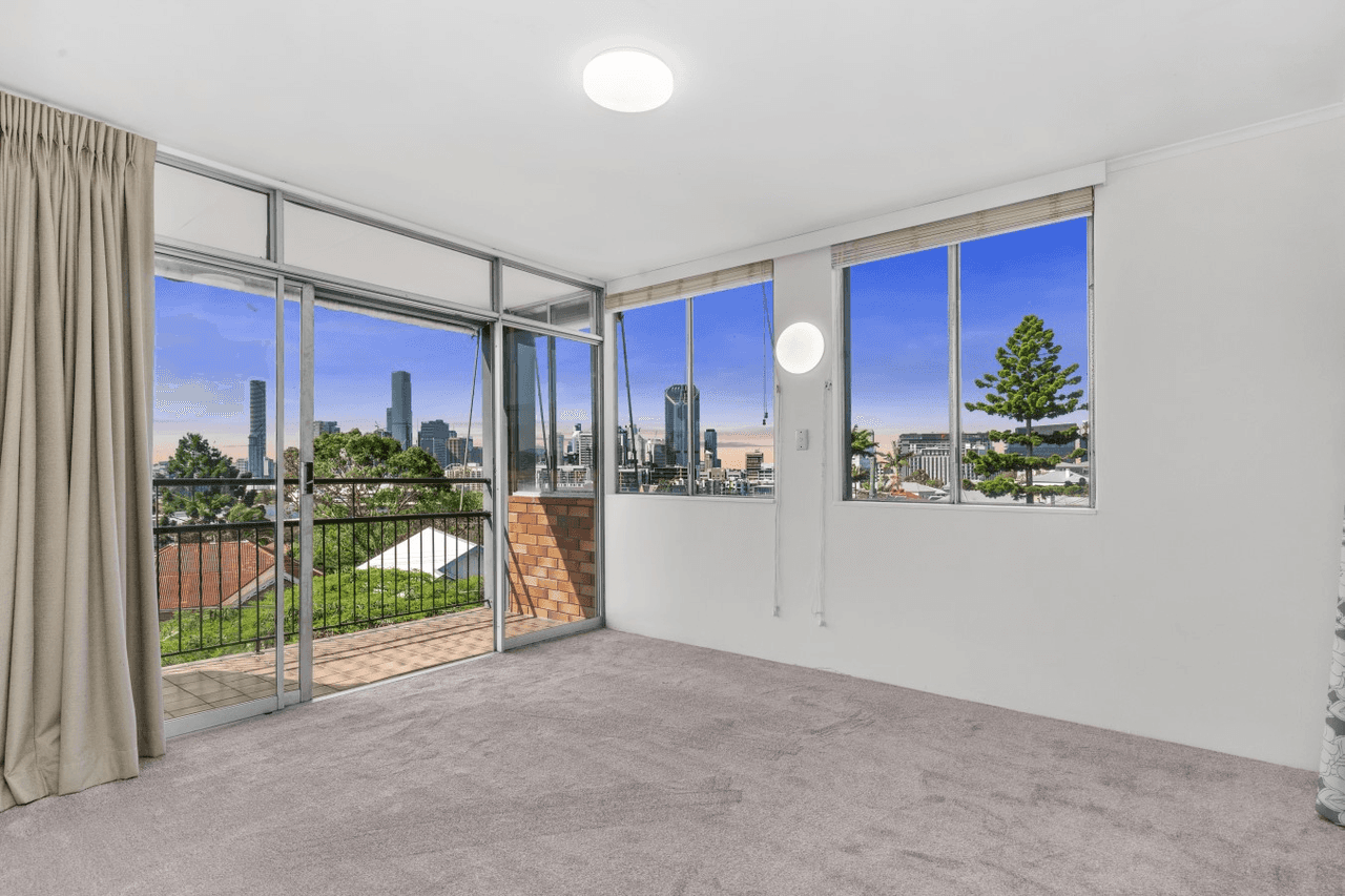 13/1 Blakeney Street, HIGHGATE HILL, QLD 4101