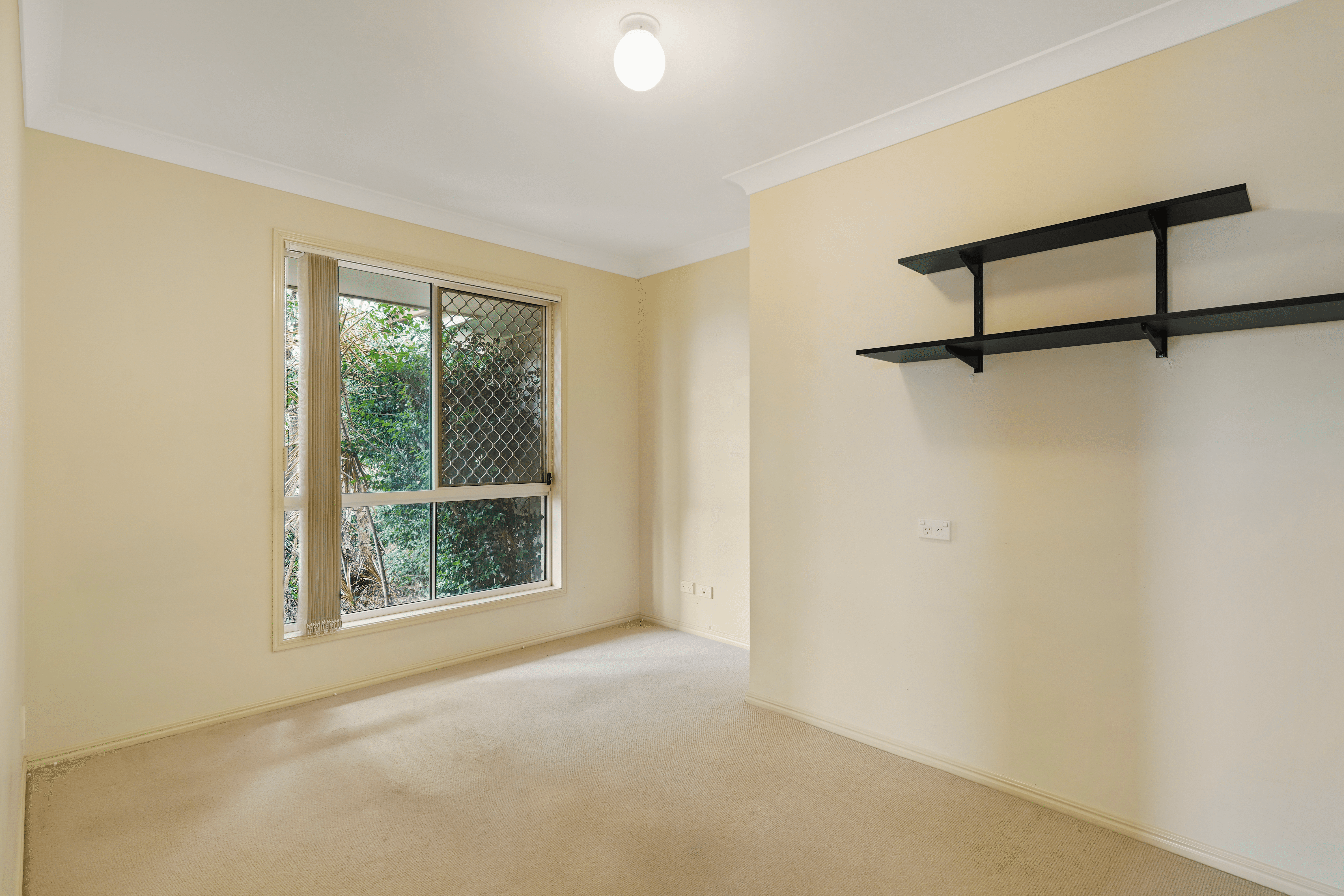 33A Armstrong Way, HIGHLAND PARK, QLD 4211