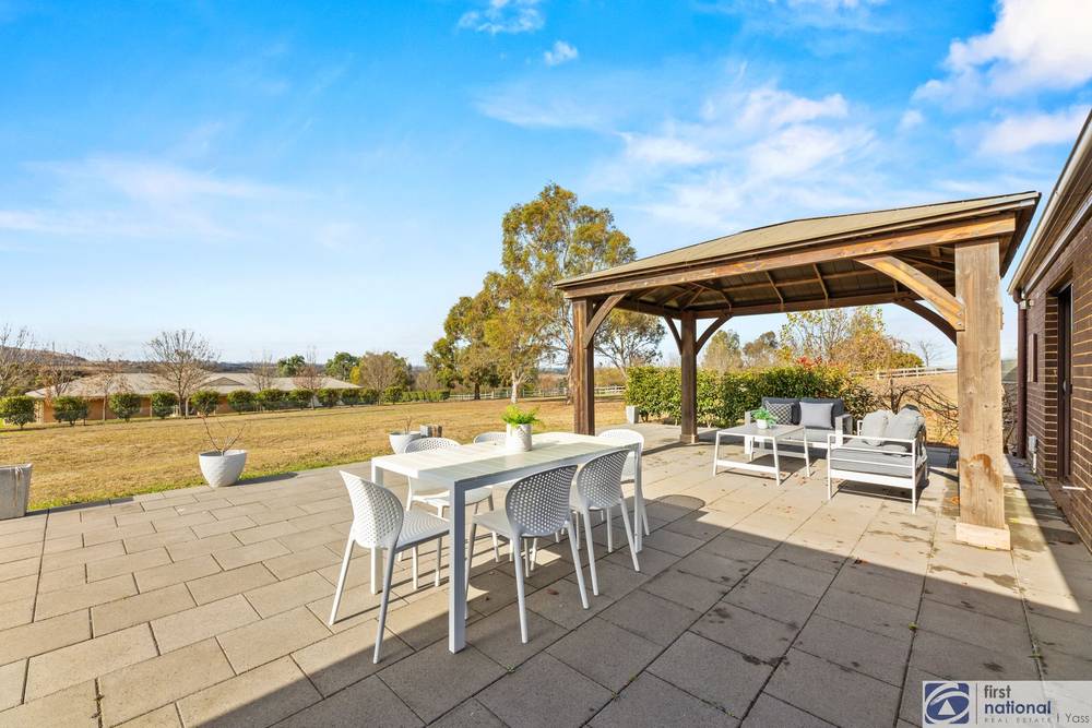 4 Larson Lane, Yass, NSW 2582