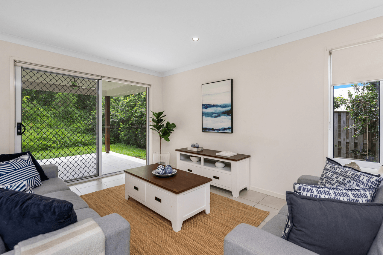 2B/2 Tian Crescent, UPPER COOMERA, QLD 4209