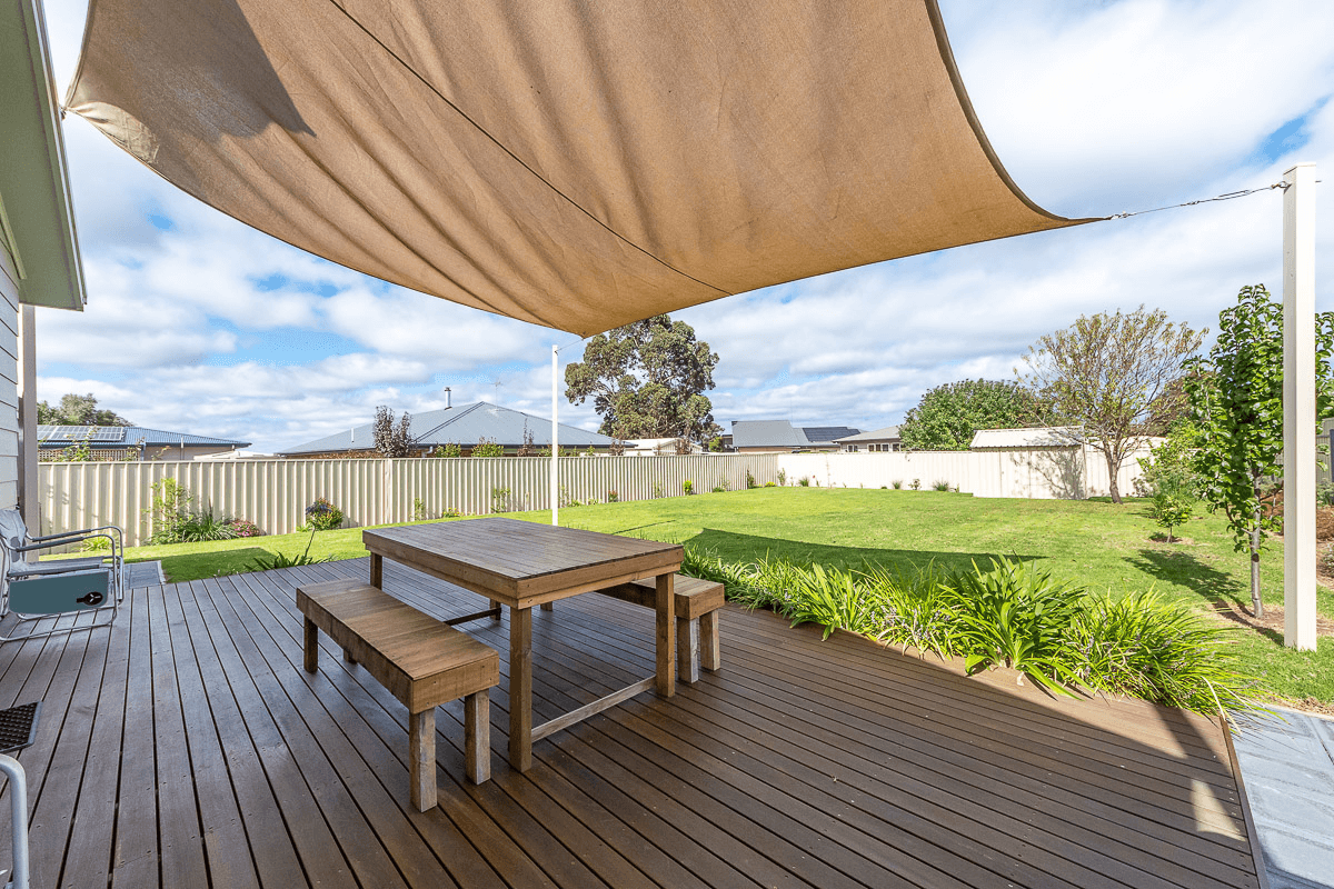 4 Rebecca Street, WELLINGTON EAST, SA 5259