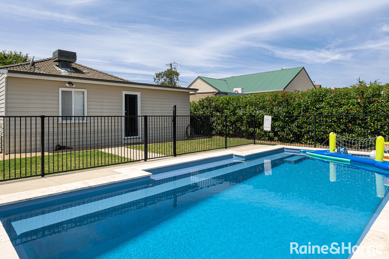 10 Cullen Road, WAGGA WAGGA, NSW 2650