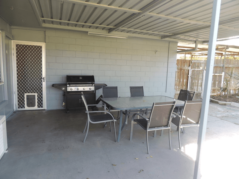 13 Harris Court, MORANBAH, QLD 4744