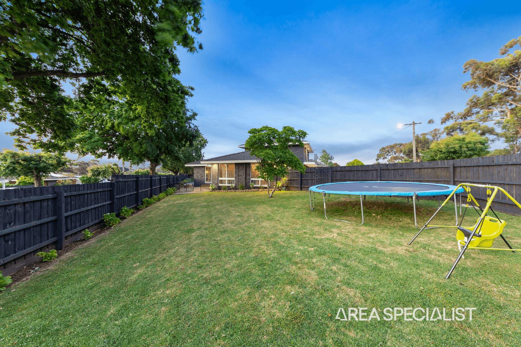 5 Main Neerim Road, Drouin, VIC 3818