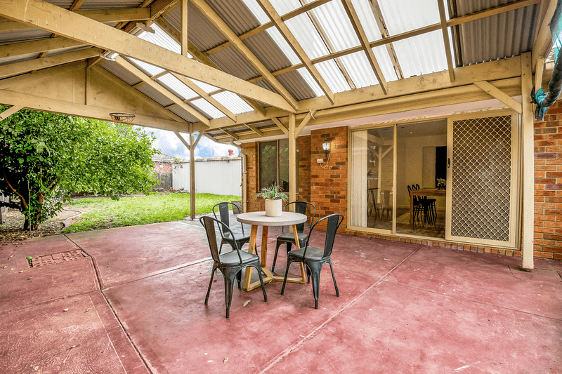 9 Landles Rise, Roxburgh Park, VIC 3064