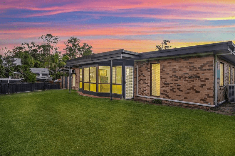 2 Larch Street, FERNY GROVE, QLD 4055