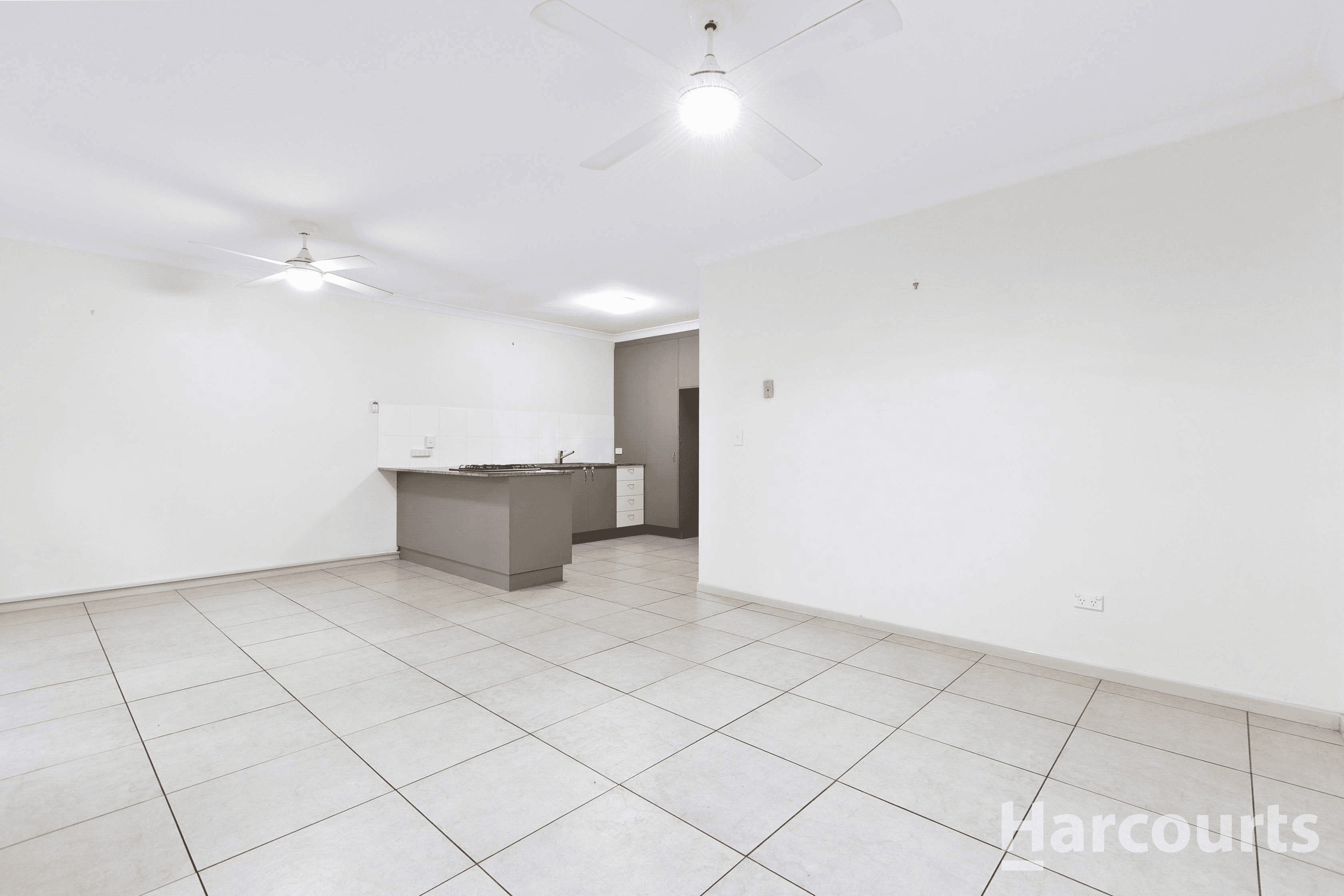 7/58-60 Stephenson Street, SCARNESS, QLD 4655