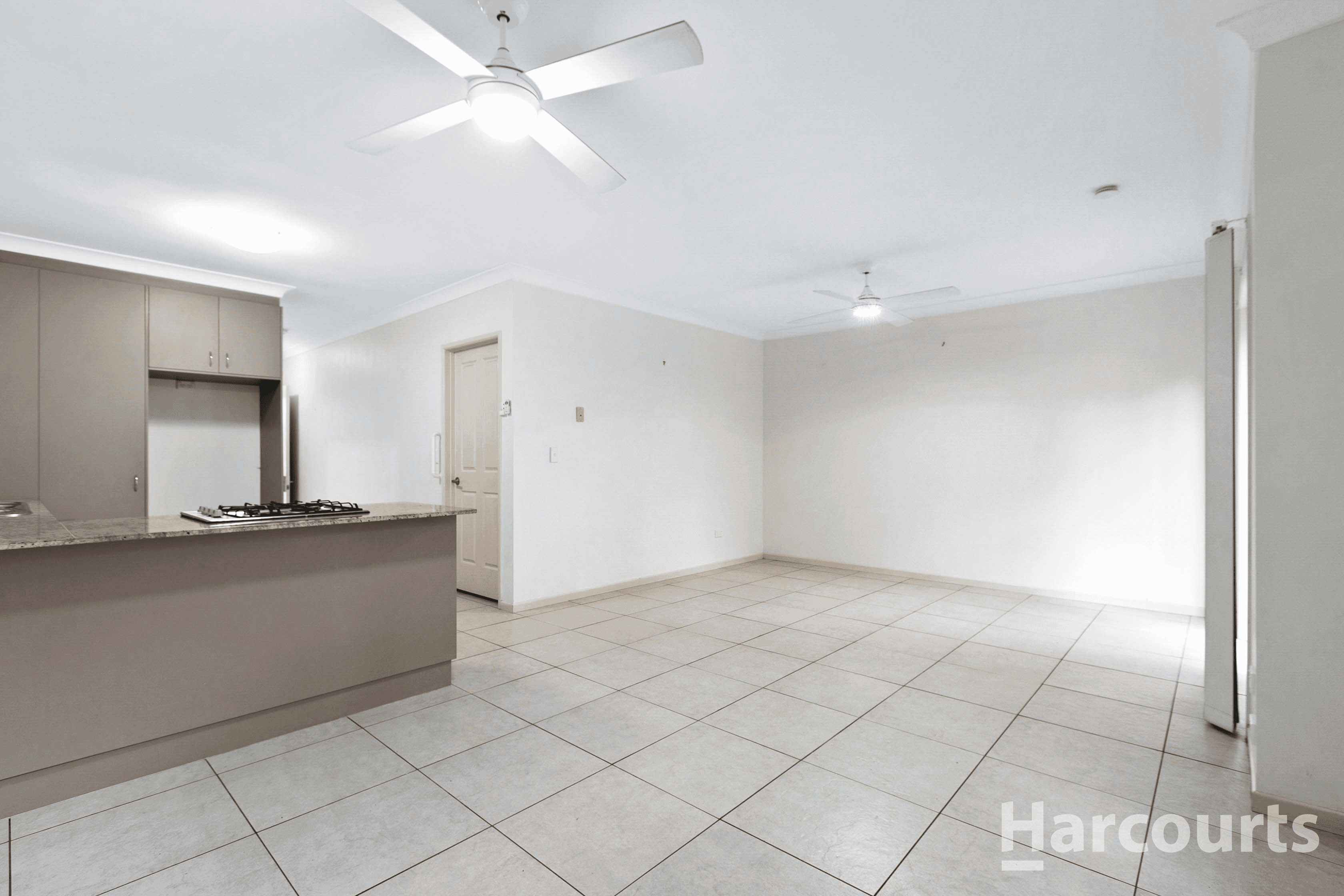 7/58-60 Stephenson Street, SCARNESS, QLD 4655