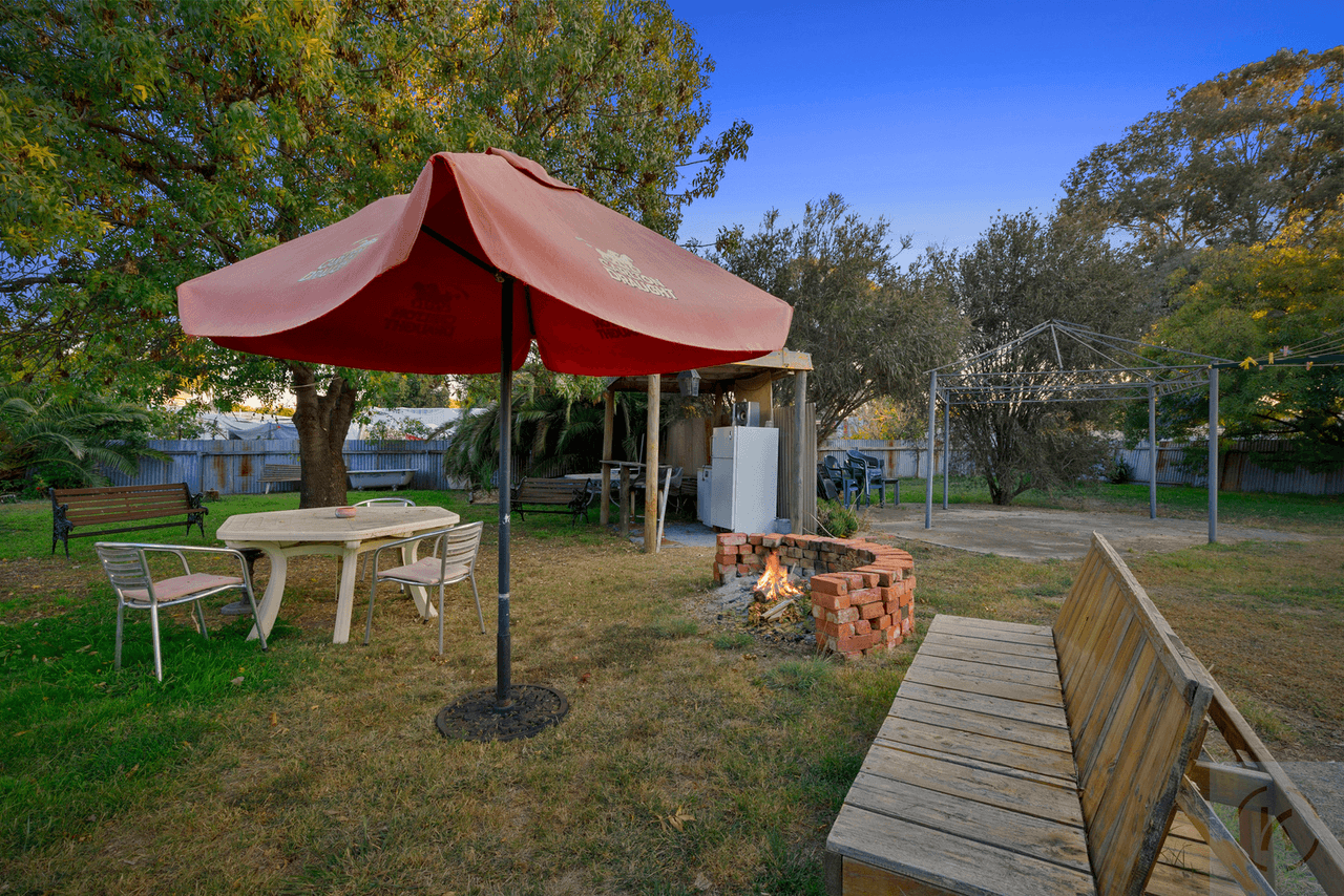 14-16 Hoyle Street, Tocumwal, NSW 2714