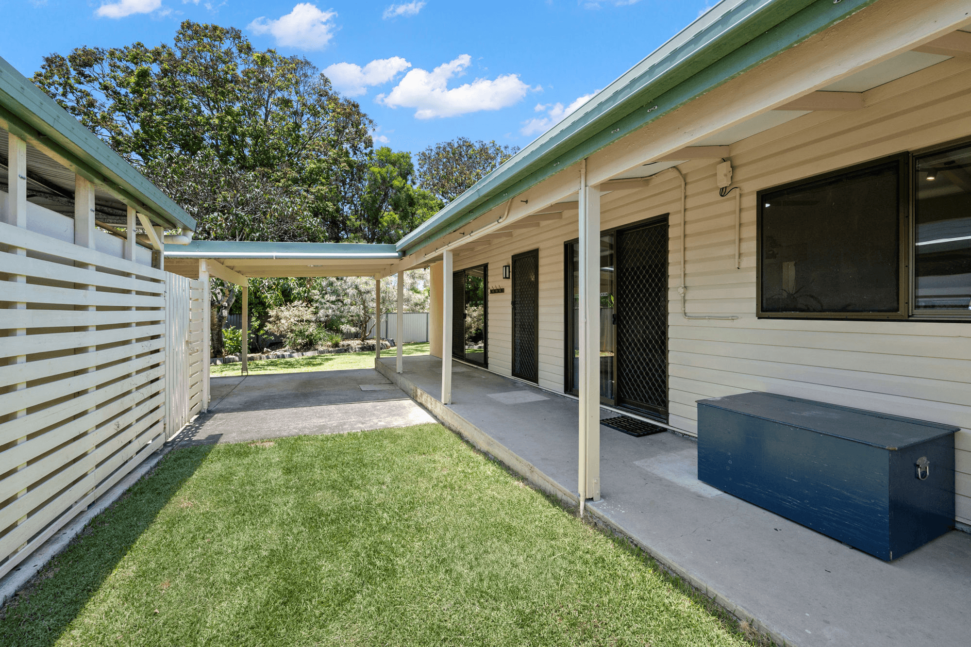 8 Avalon court, STRATHPINE, QLD 4500