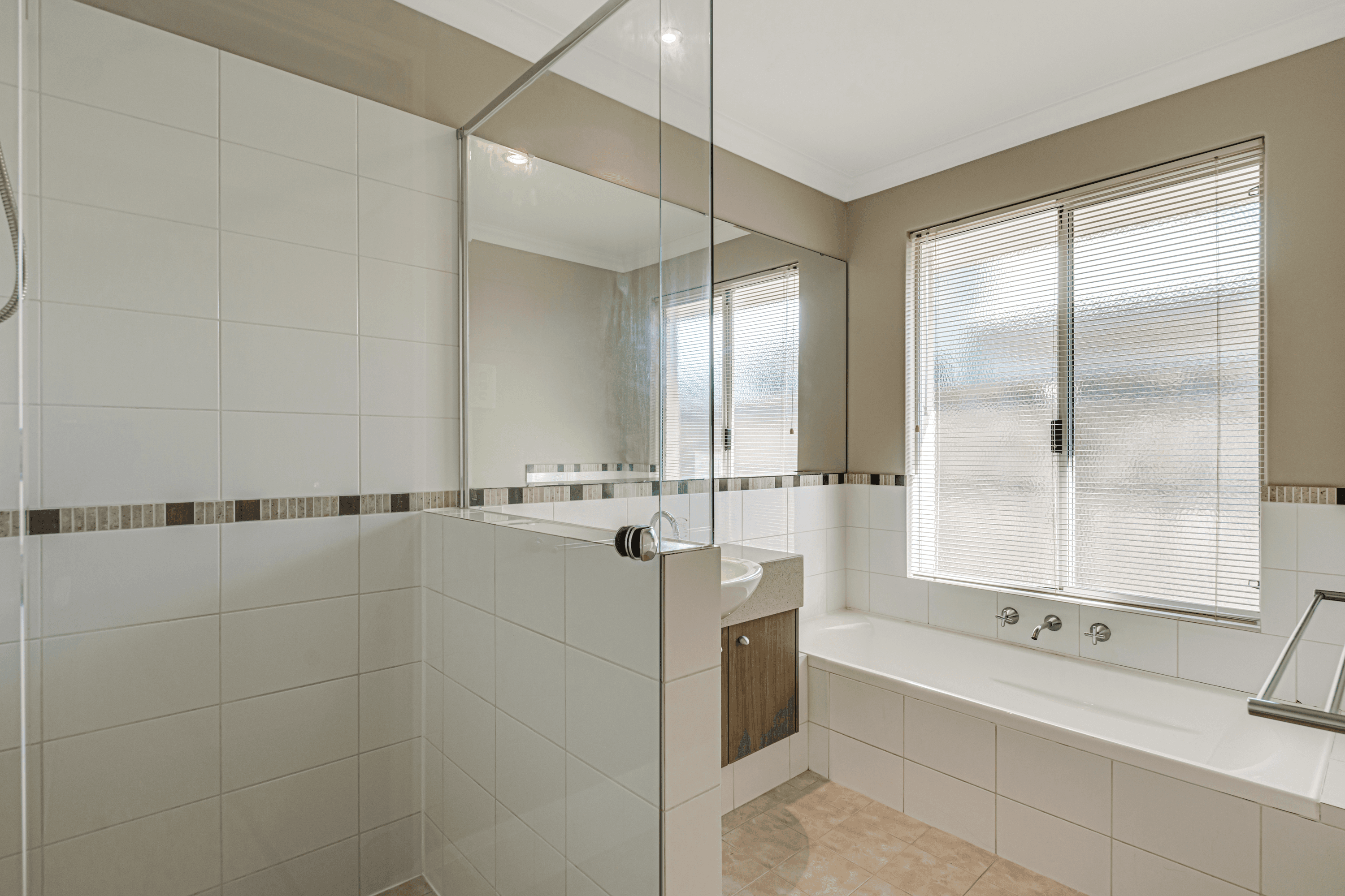 4 Surf Street, YANCHEP, WA 6035