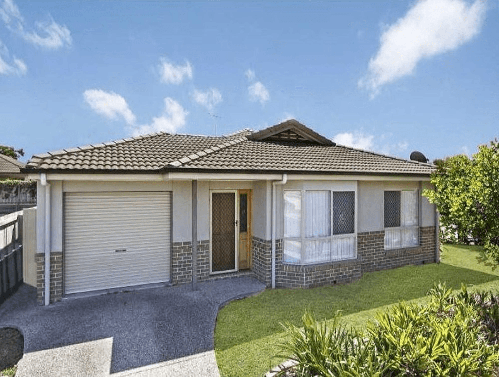 7 James Street, CRESTMEAD, QLD 4132