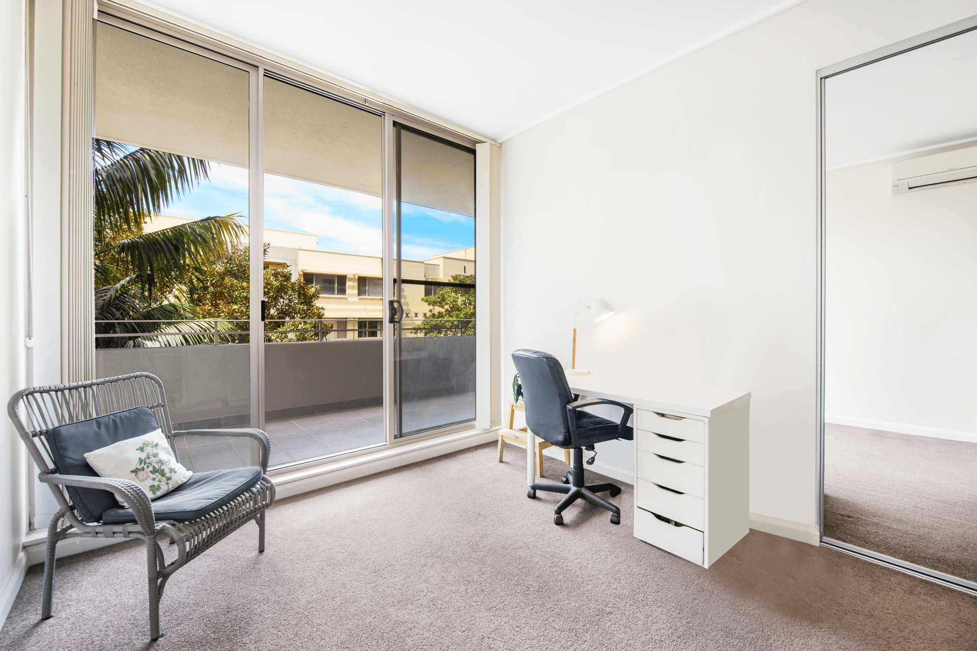 318/37 Amalfi Drive, Wentworth Point, NSW 2127