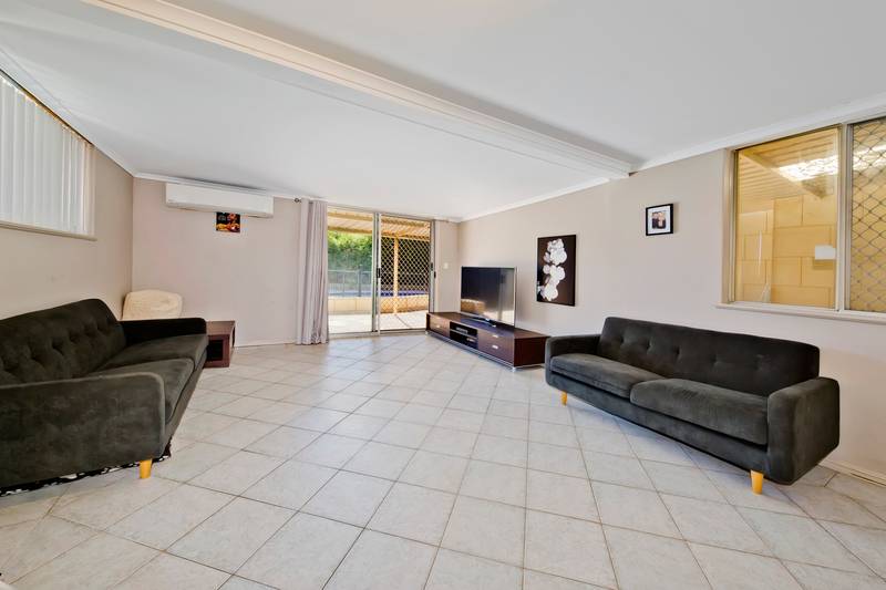 25 Okewood Way, MORLEY, WA 6062