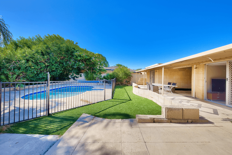 25 Okewood Way, MORLEY, WA 6062