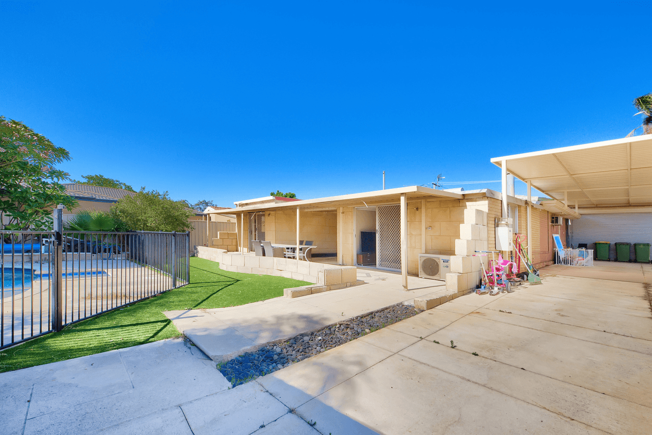 25 Okewood Way, MORLEY, WA 6062