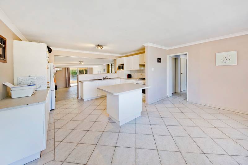 25 Okewood Way, MORLEY, WA 6062