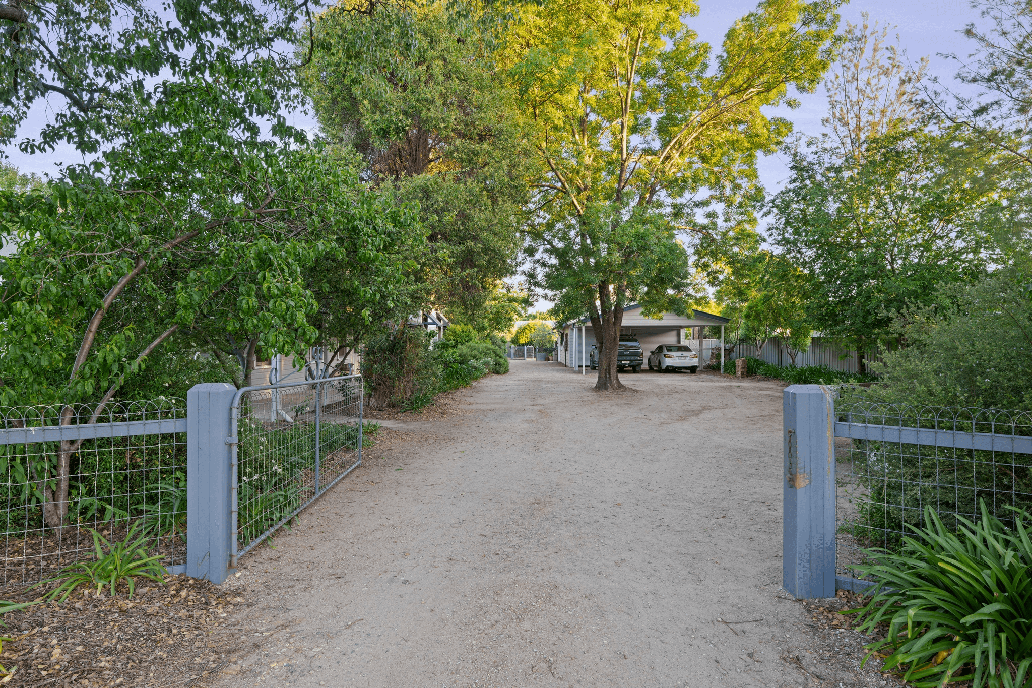 610 Table Top Road, THURGOONA, NSW 2640