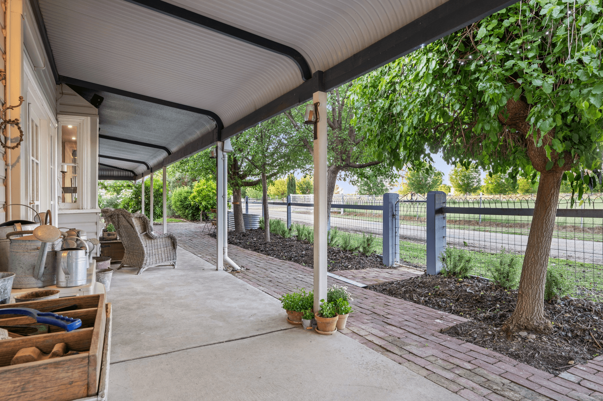 610 Table Top Road, THURGOONA, NSW 2640