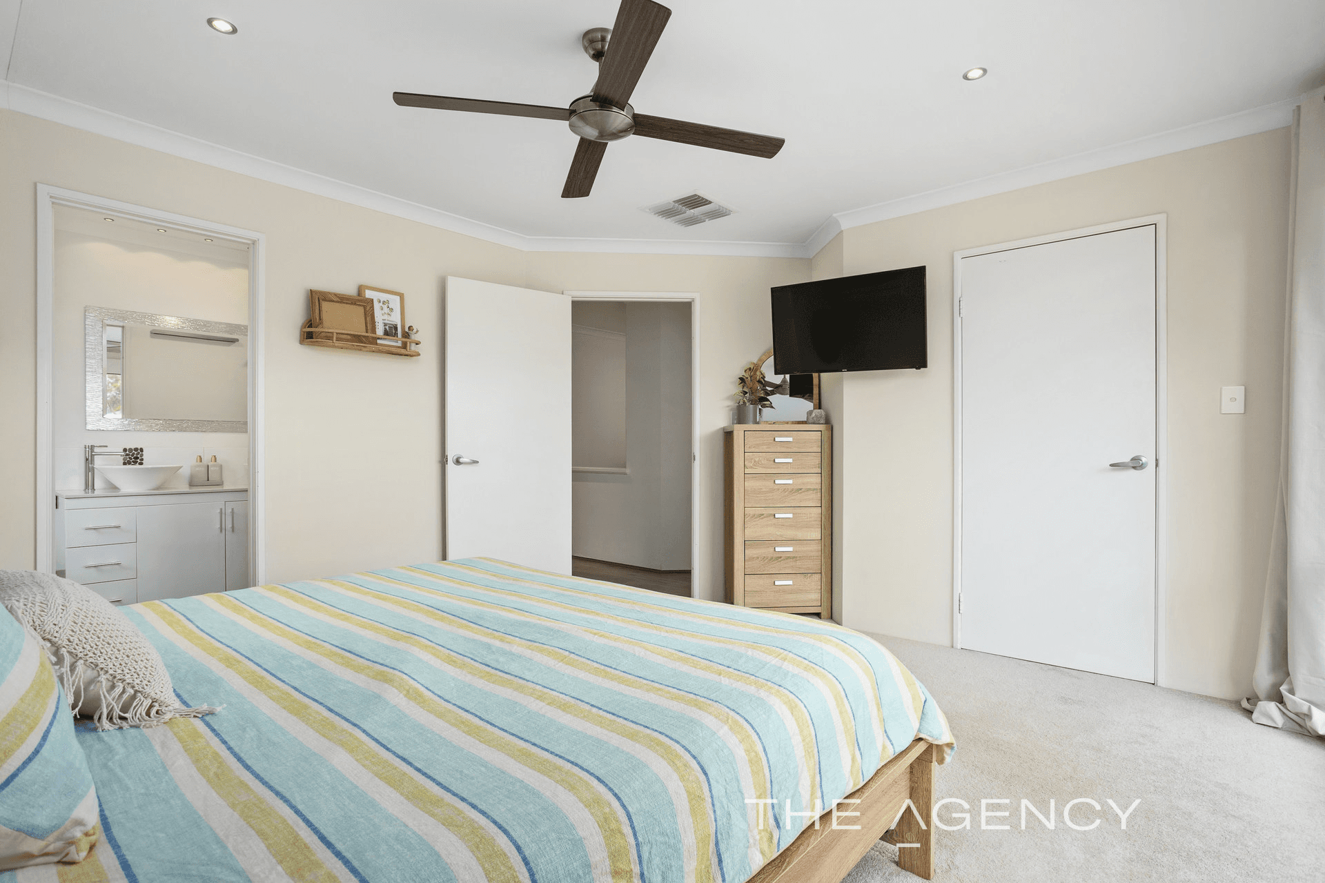 36 Peridot Turn, Banksia Grove, WA 6031