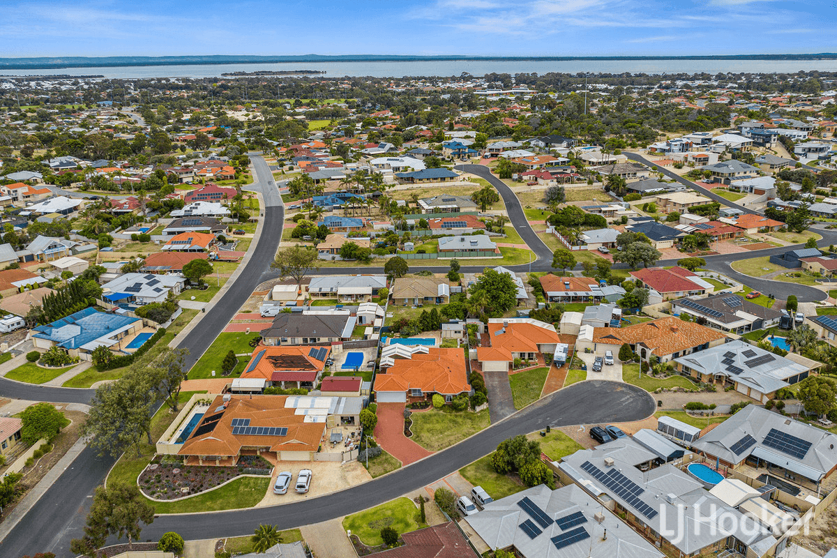 9 Penda Close, HALLS HEAD, WA 6210