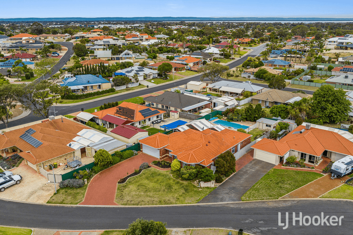 9 Penda Close, HALLS HEAD, WA 6210