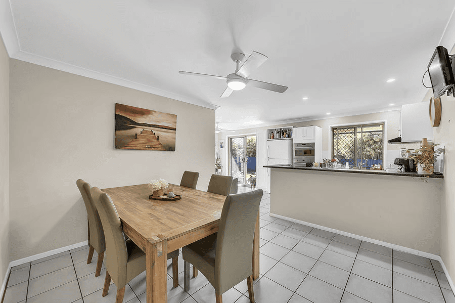 2 Diosma Close, YAMANTO, QLD 4305