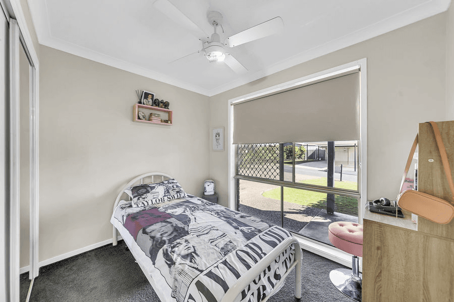 2 Diosma Close, YAMANTO, QLD 4305