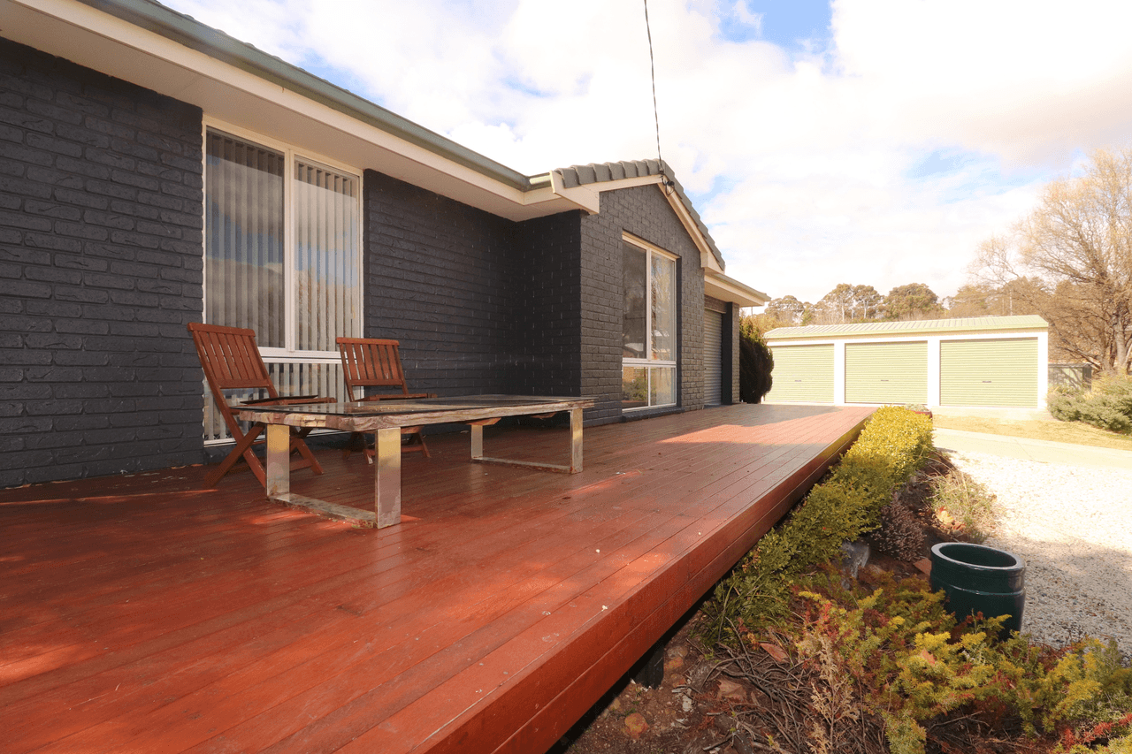 2 Killarney Close, GLEN INNES, NSW 2370