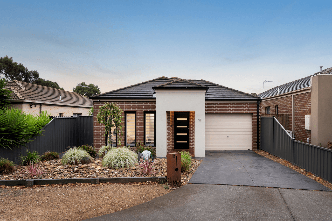 15 Paisley Crescent, MERNDA, VIC 3754