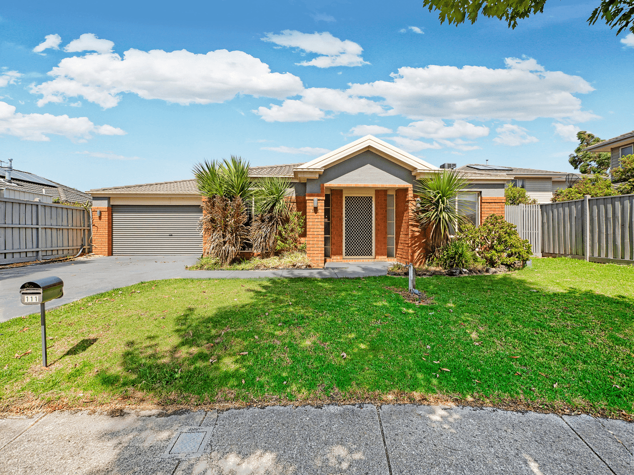 111 Moondarra Drive, BERWICK, VIC 3806