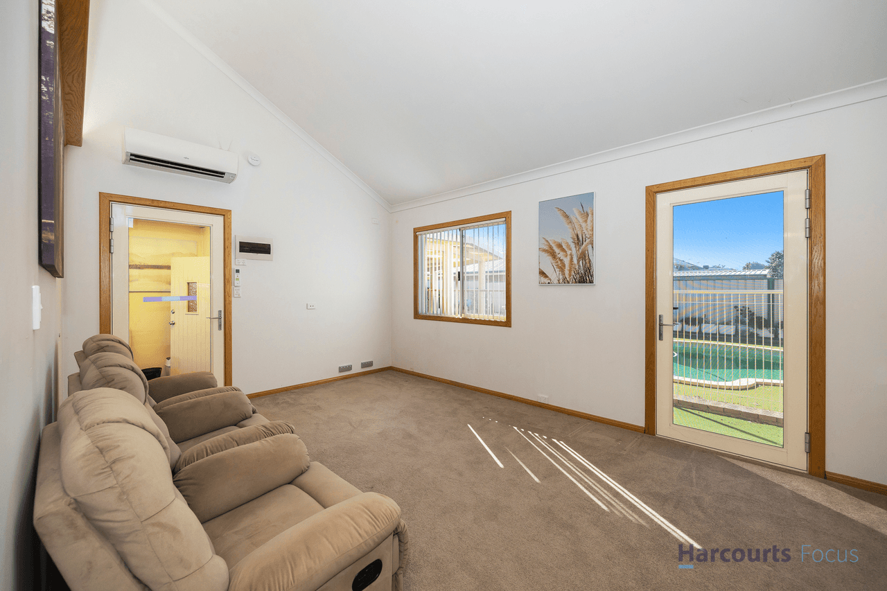 105 Dean Road, BATEMAN, WA 6150