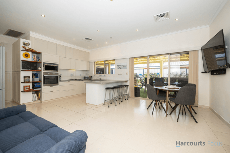 105 Dean Road, BATEMAN, WA 6150