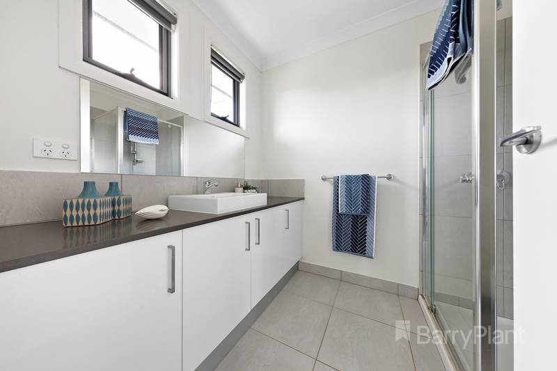 2/106 William Street, St Albans, VIC 3021