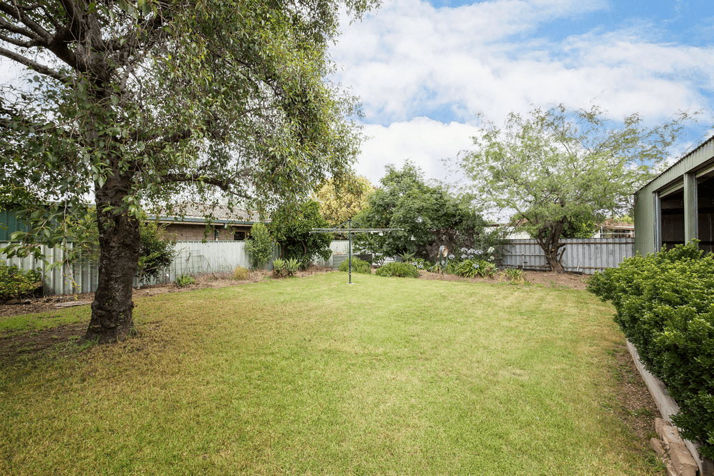 501 Kotthoff Street, Lavington, NSW 2641