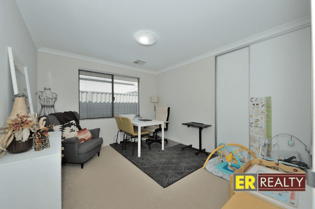 7 Hestercombe Way, LANDSDALE, WA 6065