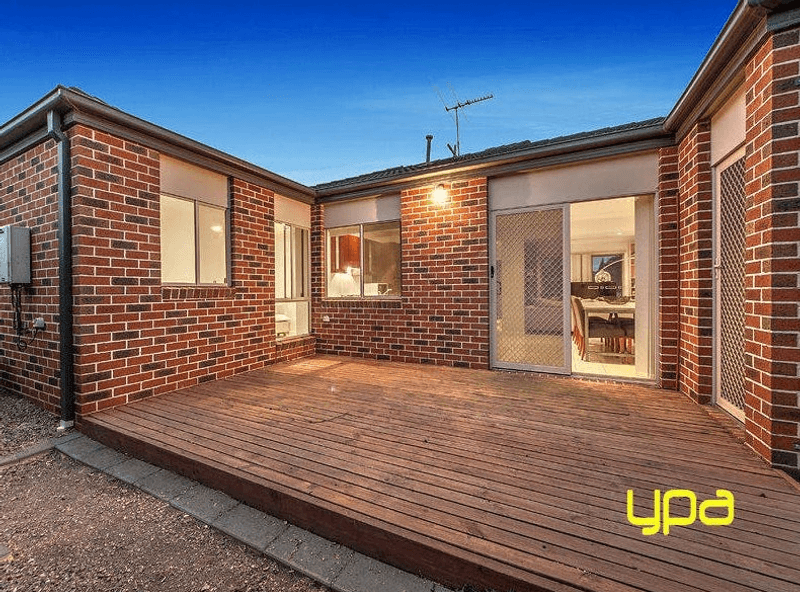 33A Dumfries Street, DEER PARK, VIC 3023