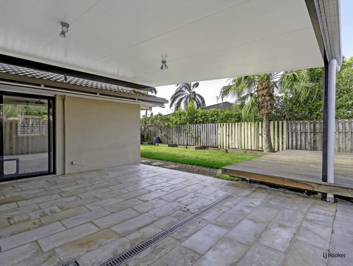 14 Montezuma Drive, Burleigh Waters, QLD 4220