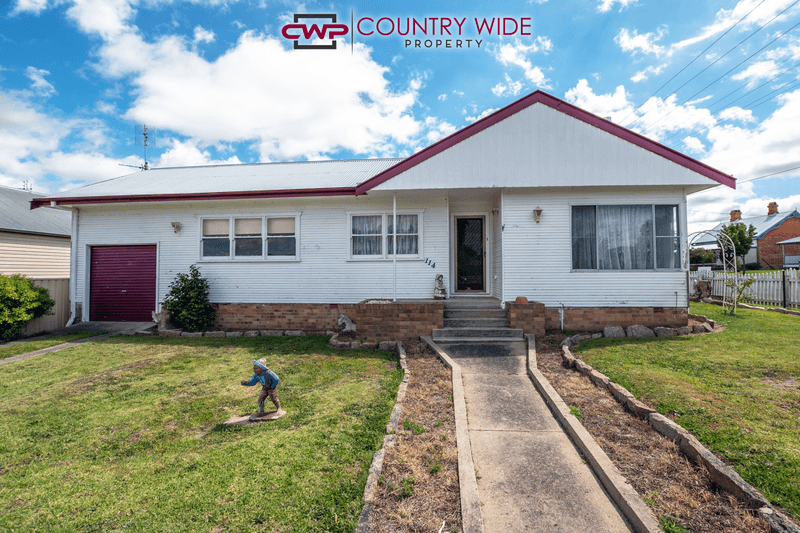 114 Miles Street, TENTERFIELD, NSW 2372