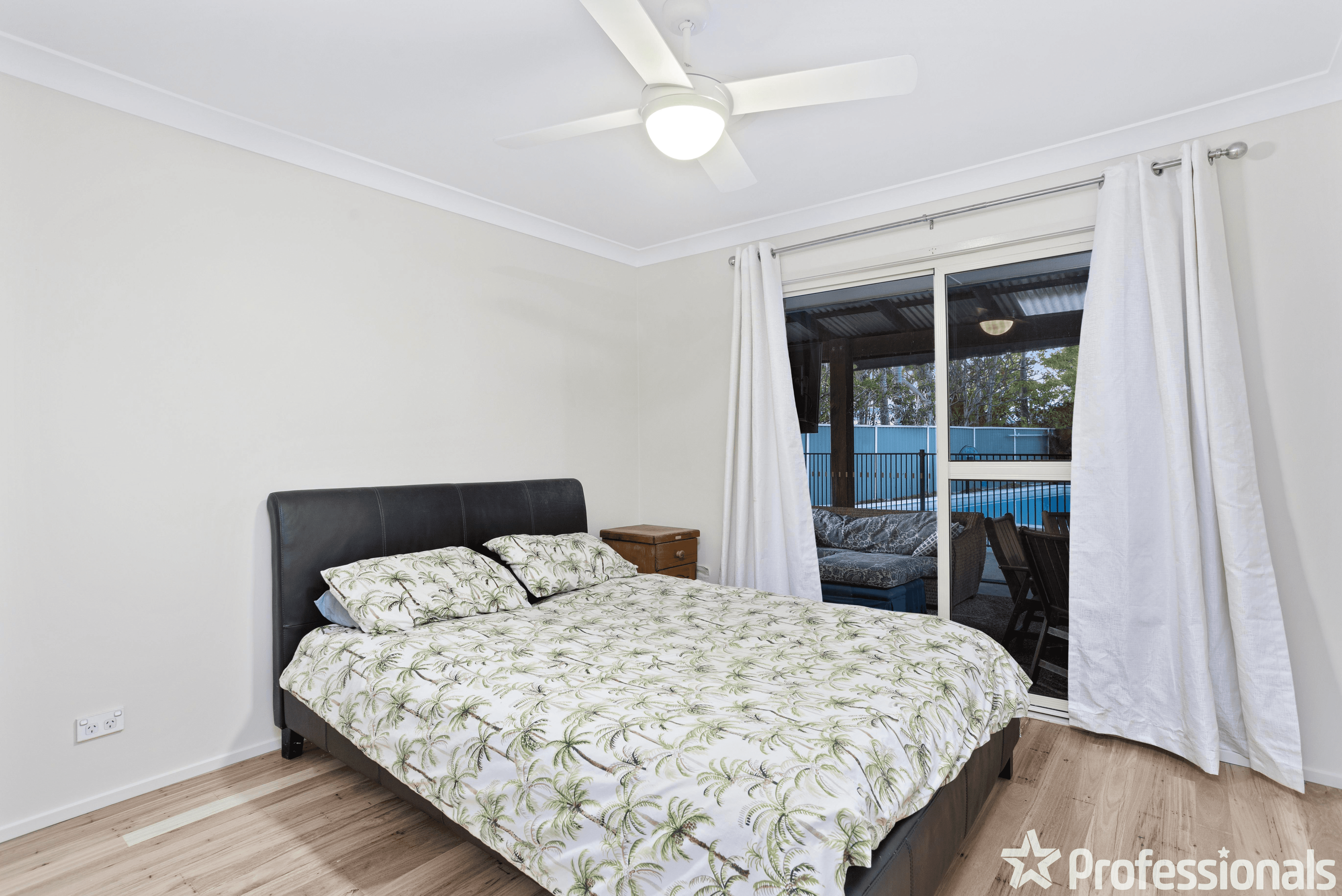 23 Silkyoak Court, BURLEIGH WATERS, QLD 4220