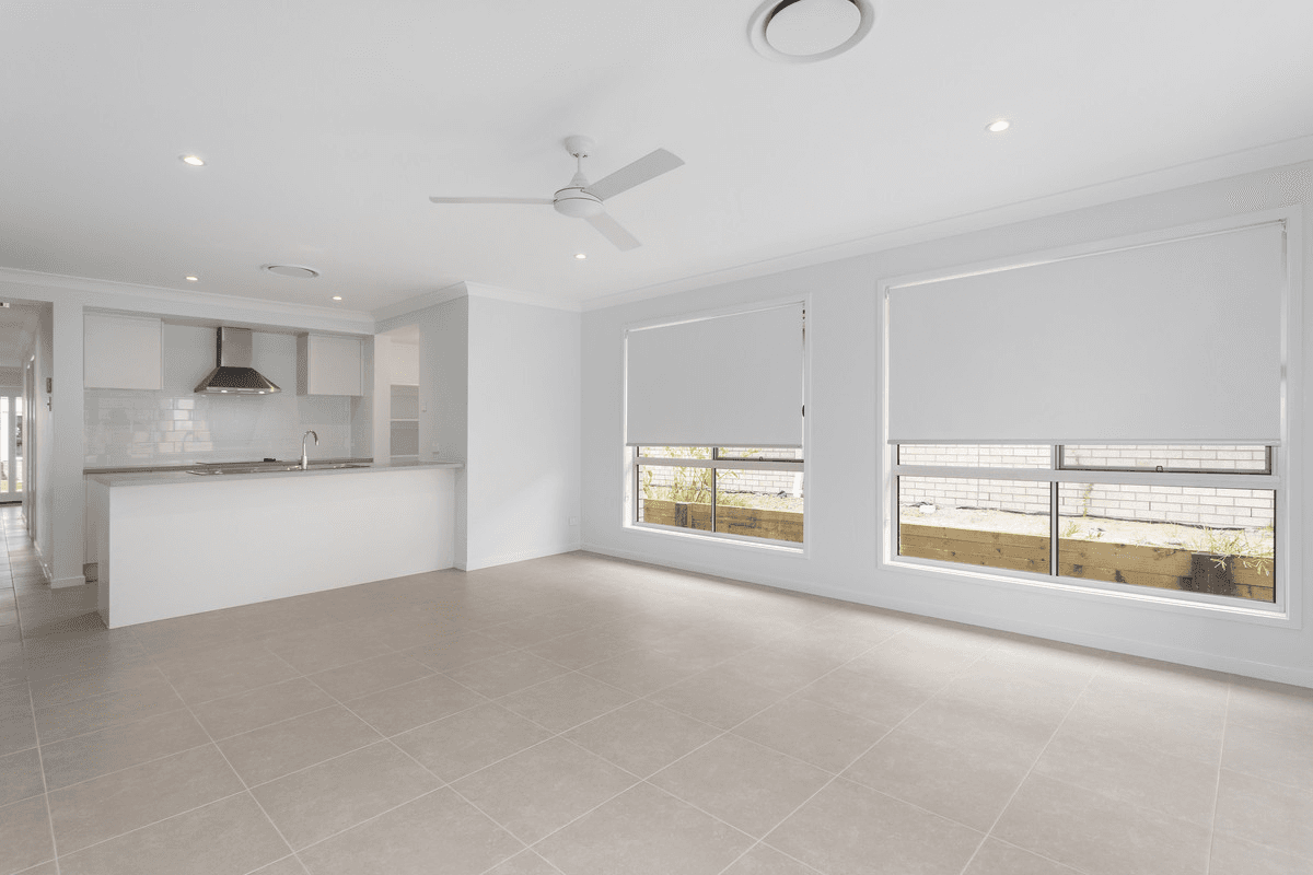 13 Peterson Way, White Rock, QLD 4306