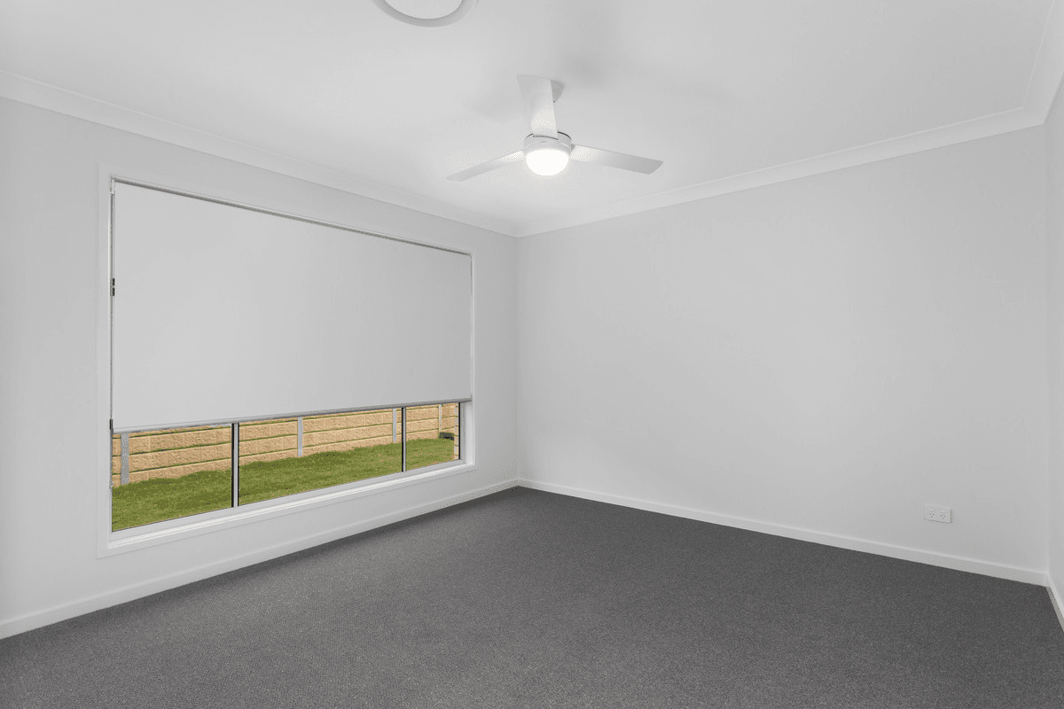 13 Peterson Way, White Rock, QLD 4306