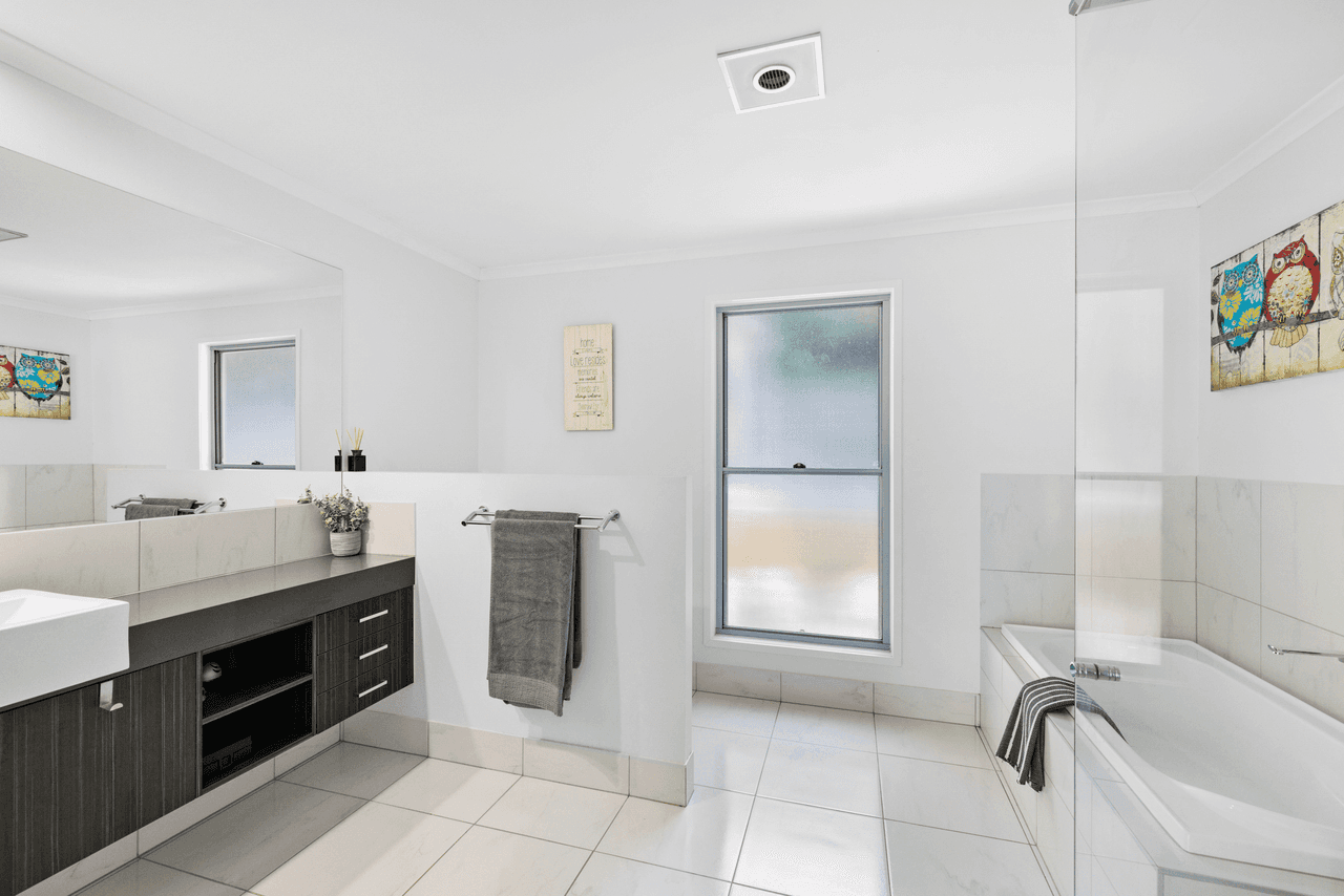 18 Burtons Road, BLI BLI, QLD 4560