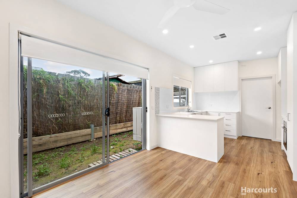 30a Chestnut Road, DOVETON, VIC 3177