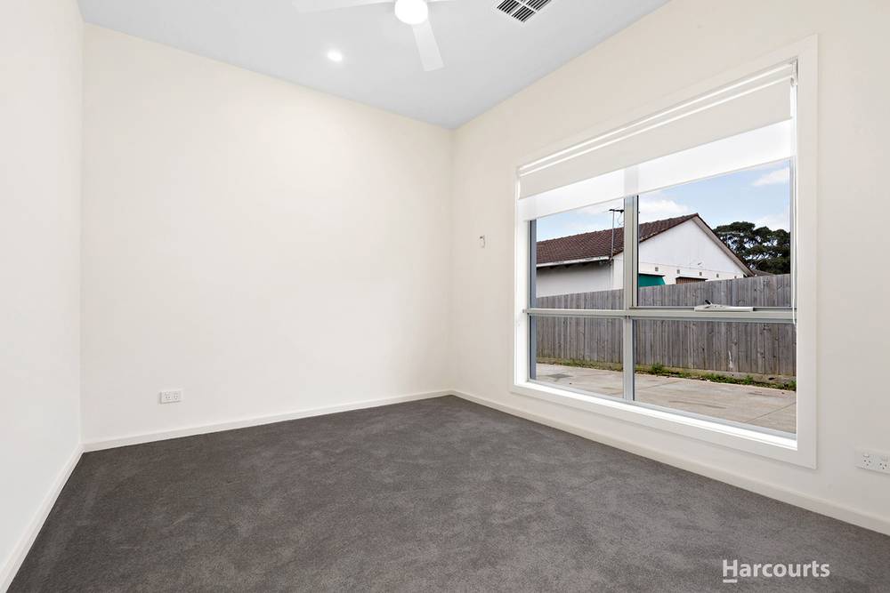 30a Chestnut Road, DOVETON, VIC 3177
